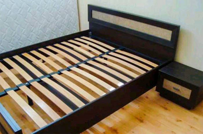 Кровать для спальни-каркас двуспальной кровати с декоративными панелями
