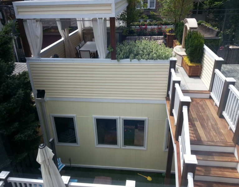 Терраса на крыше дома: особенности конструкций и выбор материалов